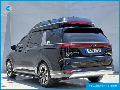 KIA CARNIVAL GASOLINE 7-SEATER HI-LIMOUSINE