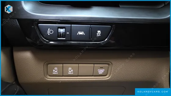 KIA CARNIVAL 9-SEATER PRESTIGE