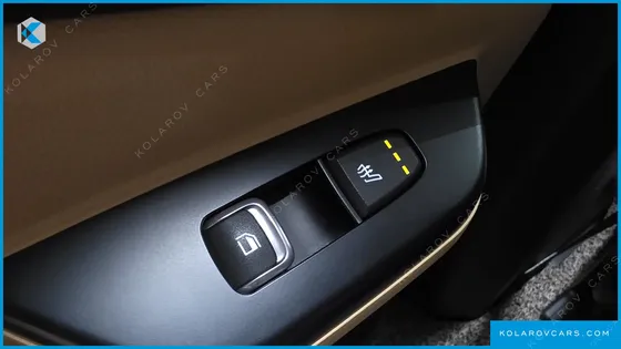 KIA CARNIVAL 9-SEATER PRESTIGE