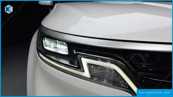 KIA CARNIVAL 9-SEATER PRESTIGE