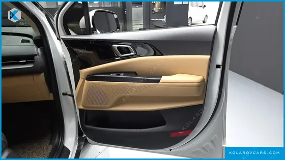 KIA CARNIVAL 9-SEATER PRESTIGE