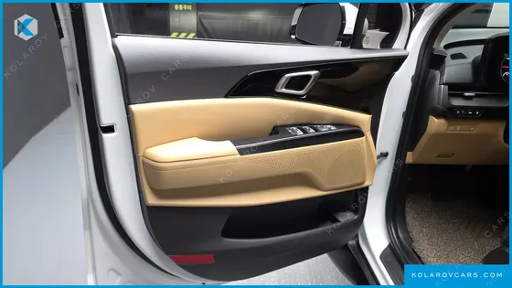 KIA CARNIVAL 9-SEATER PRESTIGE