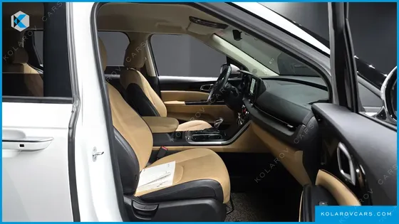 KIA CARNIVAL 9-SEATER PRESTIGE
