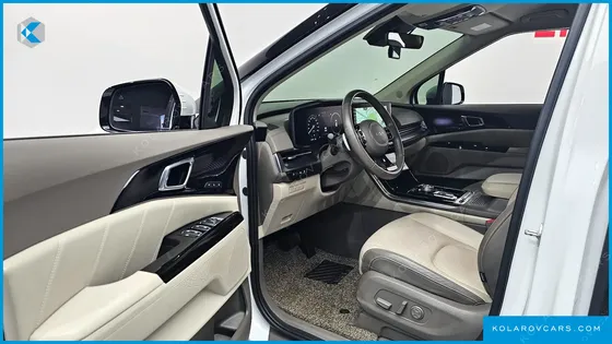 KIA CARNIVAL GASOLINE 9-SEATER HI-LIMOUSINE