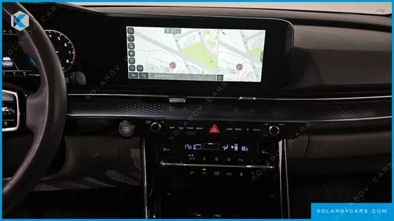 KIA CARNIVAL GASOLINE 9-SEATER HI-LIMOUSINE