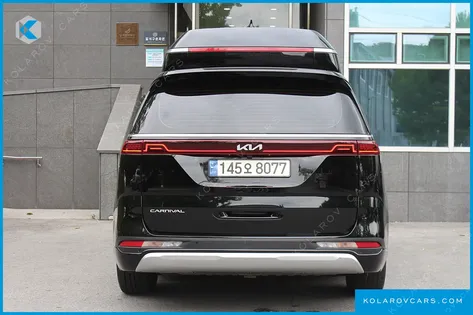 KIA CARNIVAL 9-SEATER HI-LIMOUSINE