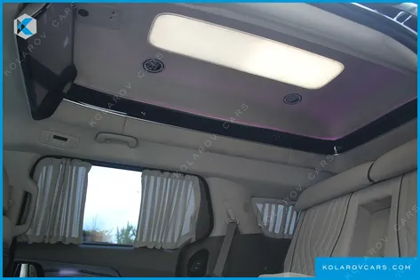 KIA CARNIVAL 9-SEATER HI-LIMOUSINE