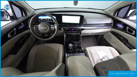 KIA CARNIVAL 7-SEATER HI-LIMOUSINE