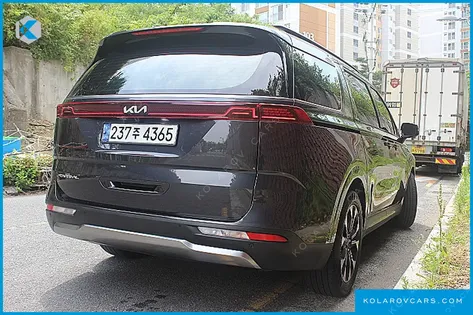 KIA CARNIVAL GASOLINE 7-SEATER SIGNATURE