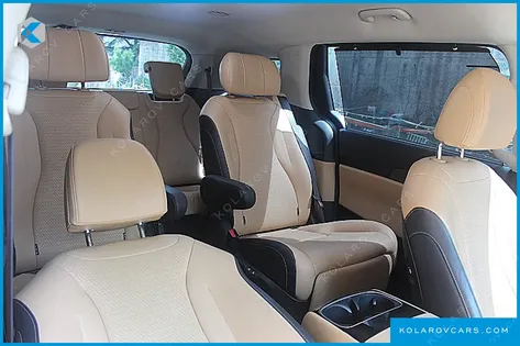 KIA CARNIVAL GASOLINE 7-SEATER SIGNATURE