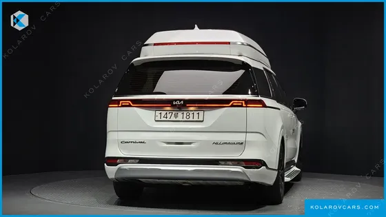 KIA CARNIVAL GASOLINE 9-SEATER HI-LIMOUSINE