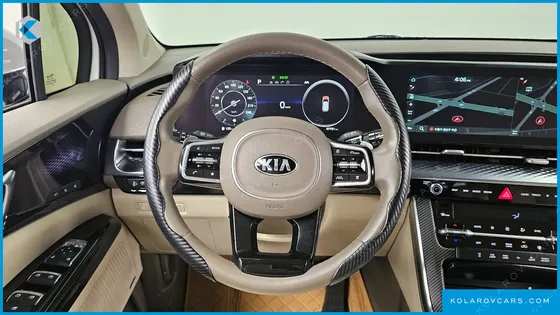 KIA CARNIVAL GASOLINE 9-SEATER HI-LIMOUSINE