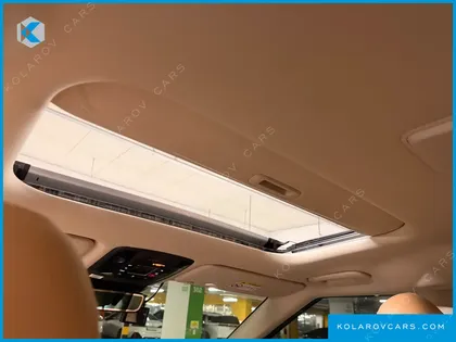 KIA CARNIVAL 7-SEATER SIGNATURE