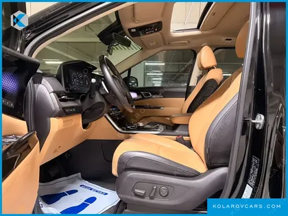 KIA CARNIVAL 7-SEATER SIGNATURE