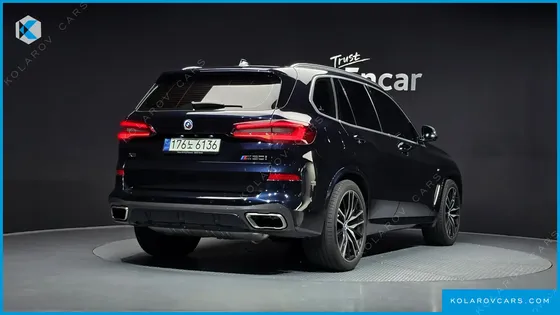 BMW X5 M50I