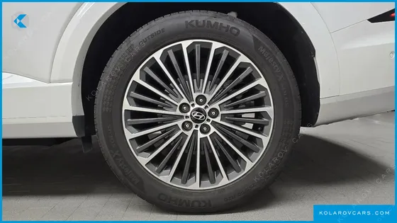 HYUNDAI PALISADE GASOLINE 2.5T 4WD 9-SEATER