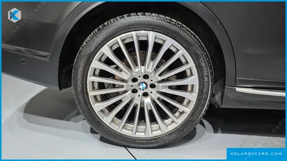 BMW X7 XDRIVE 30D DESIGN PURE EXCELLENT 6-SEATER
