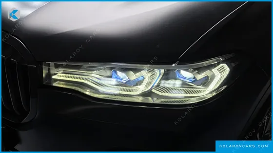 BMW X7 XDRIVE 30D DESIGN PURE EXCELLENT 6-SEATER