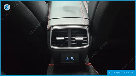 GENESIS G70 GASOLINE 2.5T 2WD