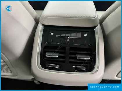 VOLVO XC60 B5 ULTRA BRIGHT AIR SUS