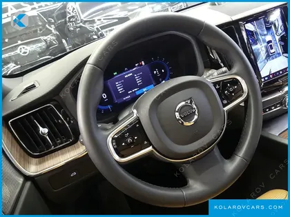 VOLVO XC60 B5 ULTIMATE BRIGHT