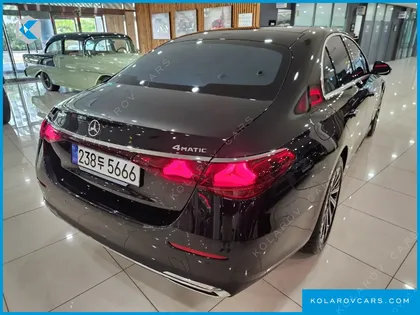MERCEDES E-CLASS E300 4MATIC EXCLUSIVE