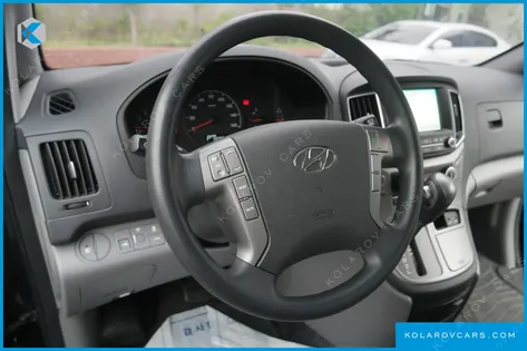 HYUNDAI STAREX 12-SEATER LPI WAGON