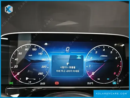 MERCEDES E-CLASS E300 4MATIC AMG LINE