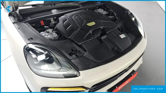 PORSCHE CAYENNE 3.0 COUPE
