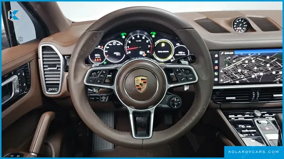 PORSCHE CAYENNE 3.0 COUPE