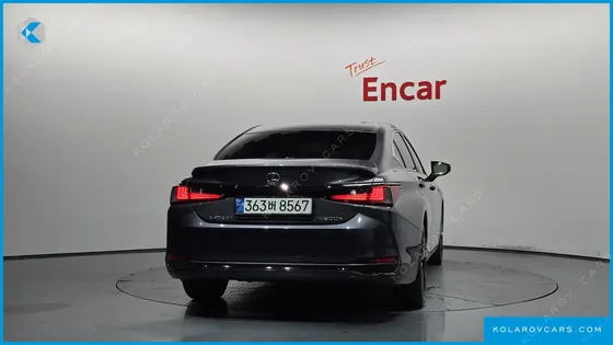 LEXUS ES F-SPORT