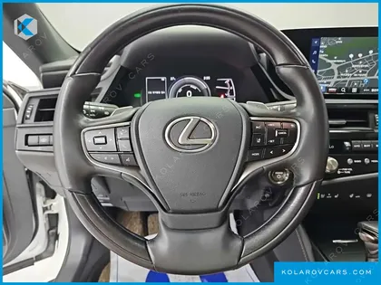 LEXUS ES LUXURY PLUS