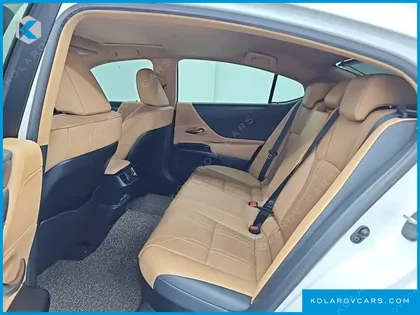 LEXUS ES LUXURY PLUS