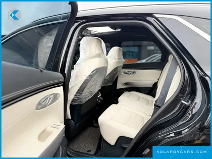 GENESIS GV70 E-AWD