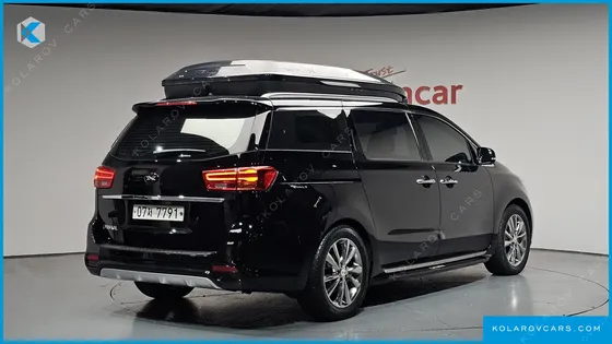 KIA CARNIVAL 9-SEATER NOBLESSE SPECIAL