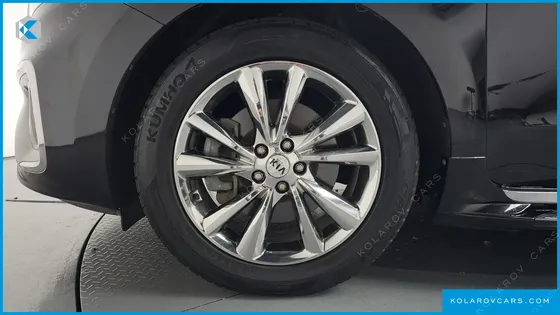 KIA CARNIVAL 9-SEATER NOBLESSE SPECIAL