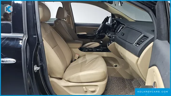 KIA CARNIVAL 9-SEATER NOBLESSE SPECIAL