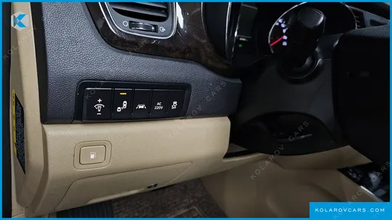 KIA CARNIVAL 9-SEATER NOBLESSE SPECIAL
