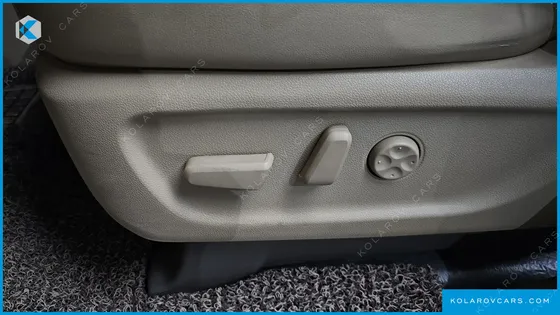 KIA CARNIVAL 9-SEATER NOBLESSE SPECIAL