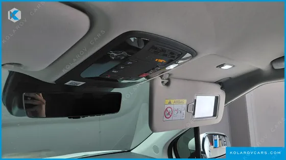 KIA CARNIVAL HEV 9SEATER SIGNATURE