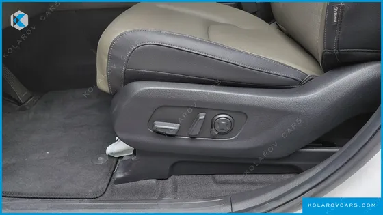 KIA CARNIVAL HEV 9SEATER SIGNATURE