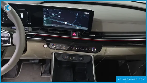 KIA CARNIVAL DIESEL 7-SEATER SIGNATURE