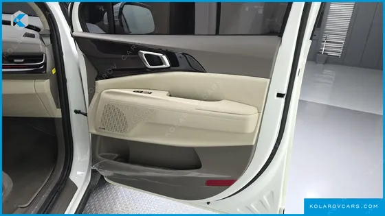 KIA CARNIVAL DIESEL 7-SEATER SIGNATURE