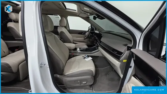 KIA CARNIVAL DIESEL 7-SEATER SIGNATURE