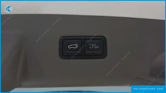 KIA CARNIVAL DIESEL 7-SEATER SIGNATURE