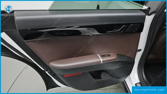 HYUNDAI GRANDEUR PREMIUM