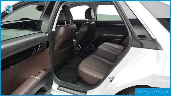 HYUNDAI GRANDEUR PREMIUM
