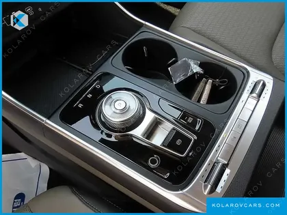 KIA CARNIVAL HEV 9SEATER SIGNATURE