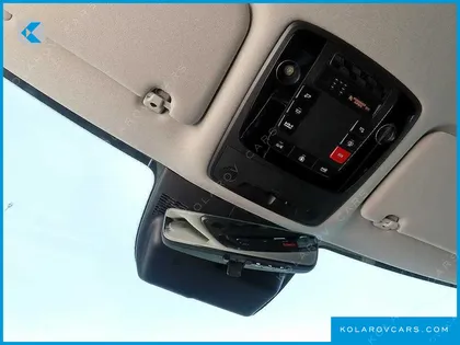 KIA CARNIVAL HEV 9SEATER SIGNATURE