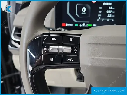 KIA CARNIVAL HEV 9-SEATER HI-LIMOUSINE